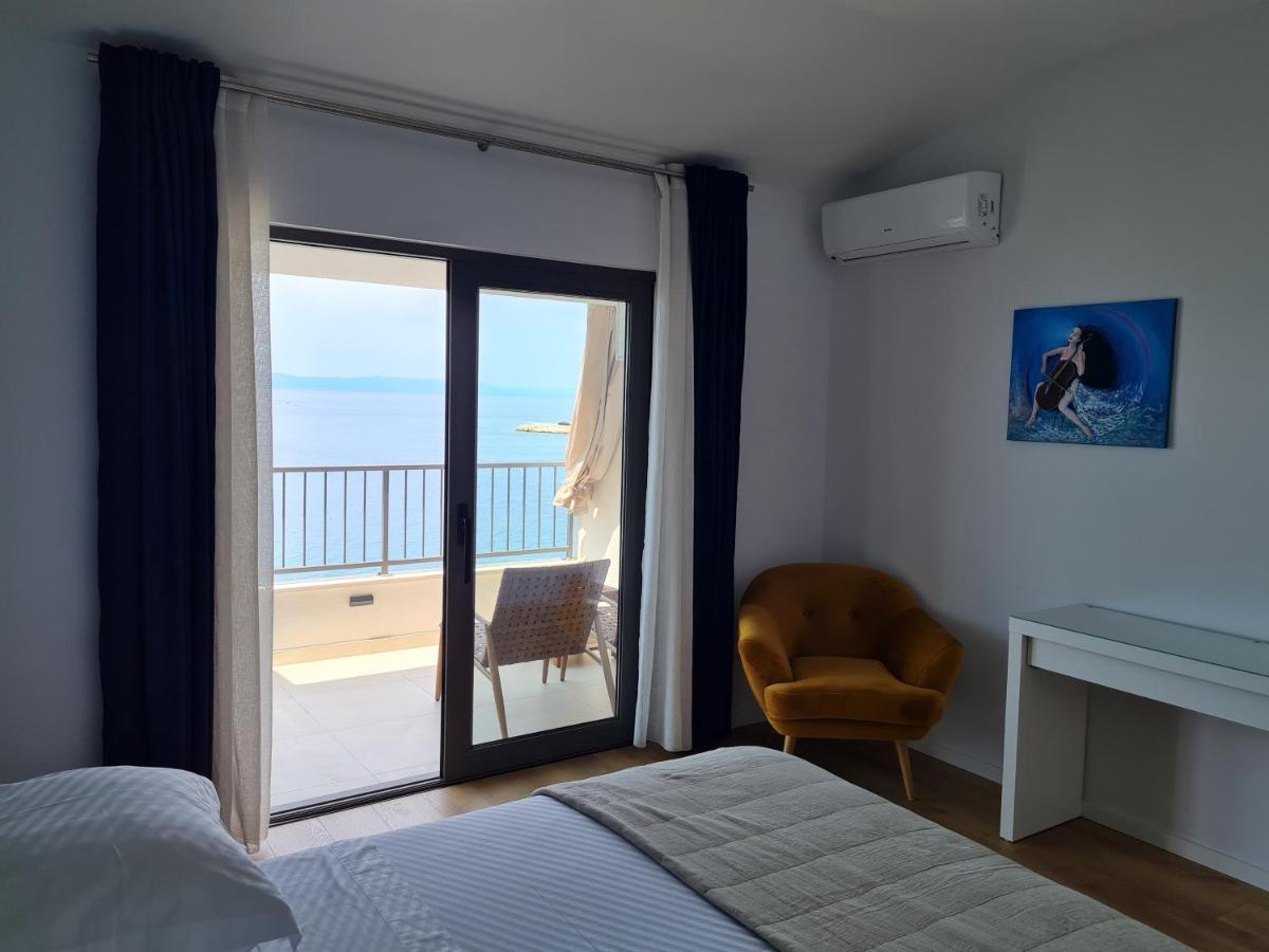 Beachfront Comfort Apartments Sinajko Podgora Exterior foto