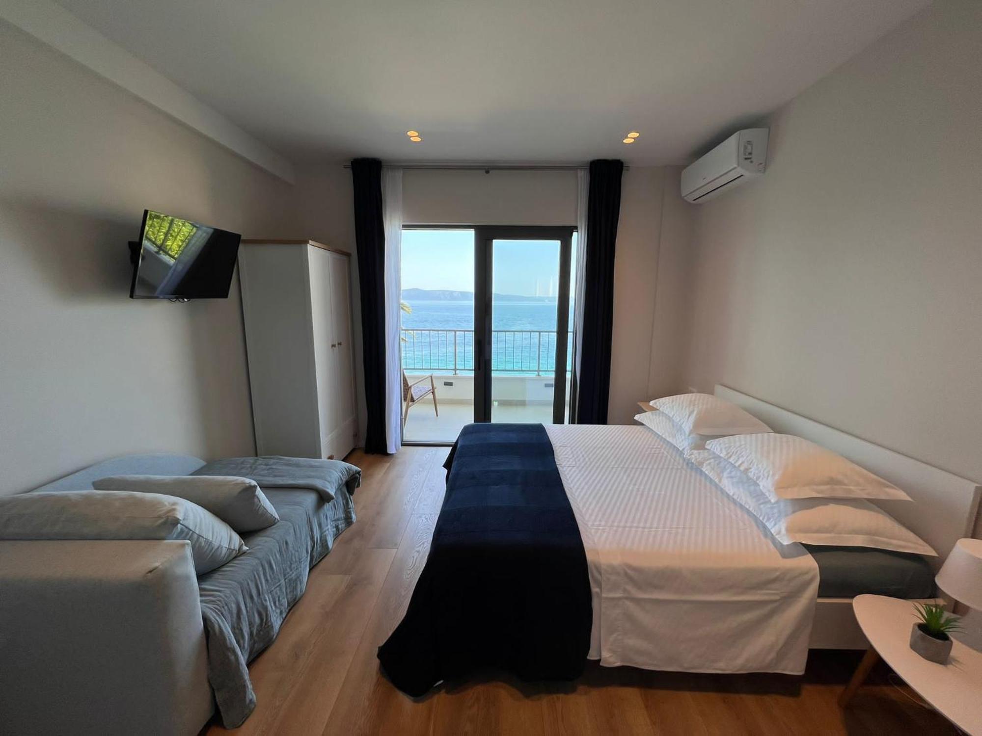 Beachfront Comfort Apartments Sinajko Podgora Exterior foto